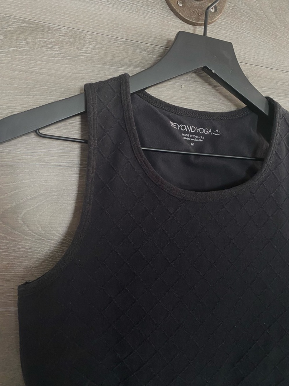 Beyond Yoga Quilted Crop Tank Black - Picture 2 of 6